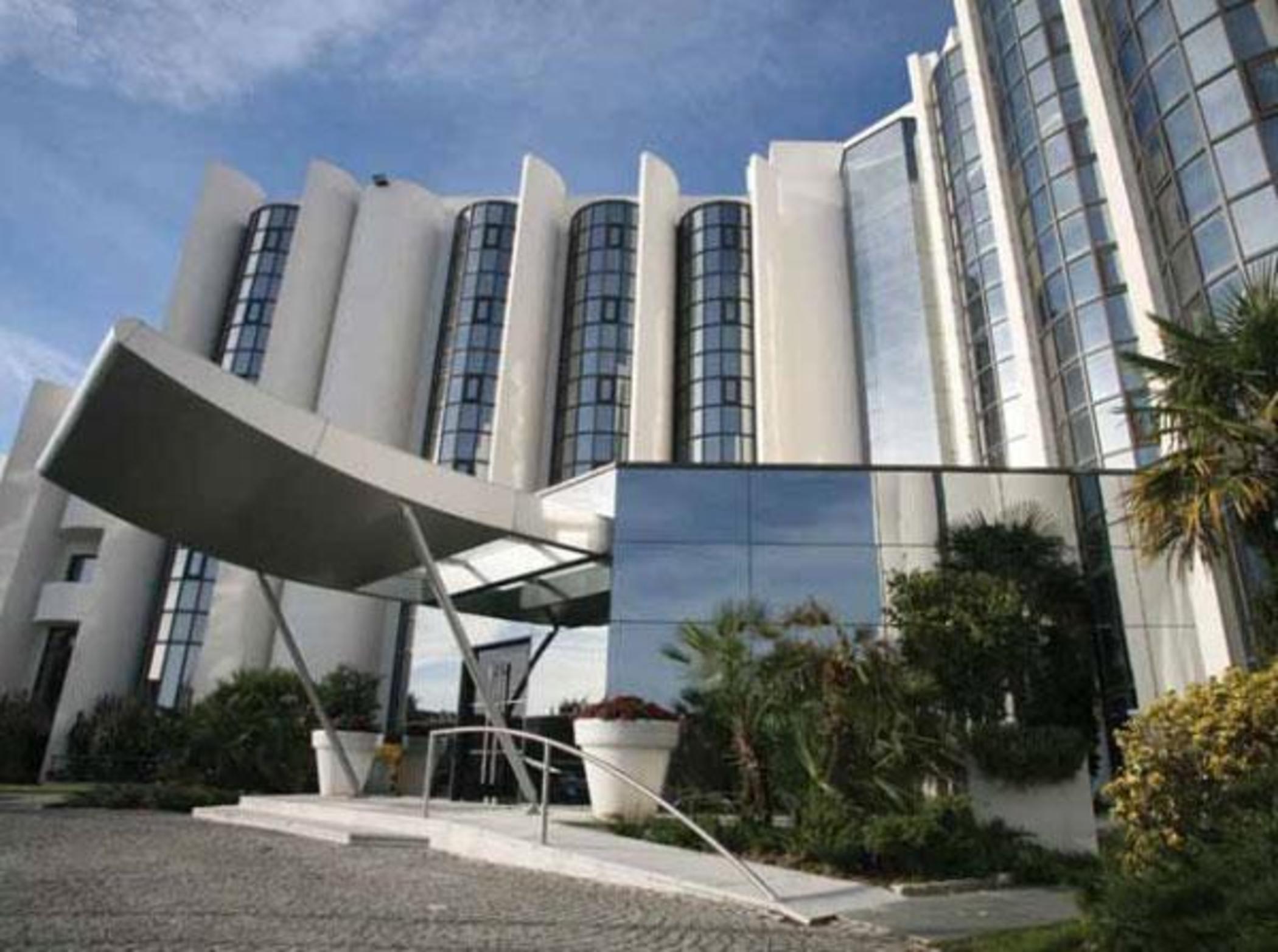 Montebelo Viseu Congress Hotel & Spa Exterior foto The main building of the University of Novi Sad